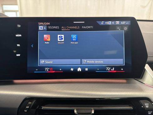 Used 2026 BMW X1 xDrive28i w/ Technology Package AWD/4WD image 21