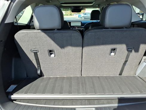 Used 2024 Kia Sorento SX image 8