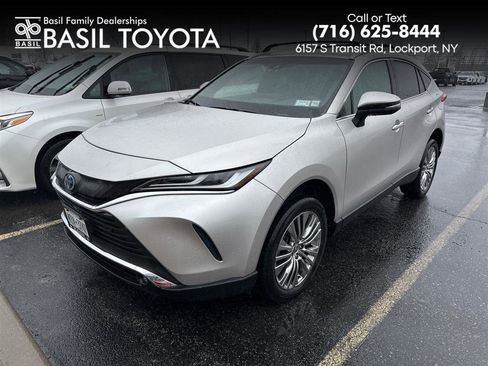 Used 2023 Toyota Venza XLE AWD/4WD image 1