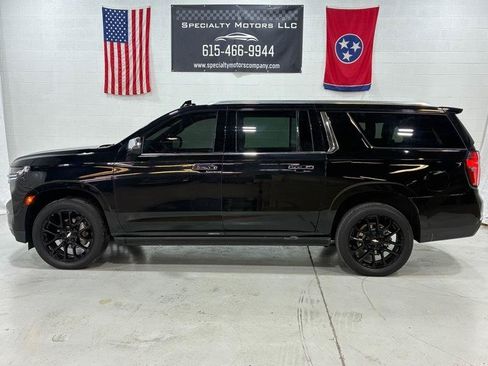 Used 2023 Chevrolet Suburban Premier RWD image 8