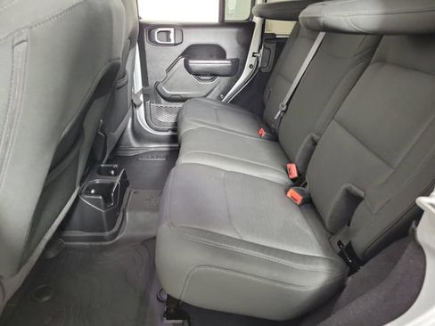 Used 2022 Jeep Wrangler Unlimited Sport AWD/4WD image 12