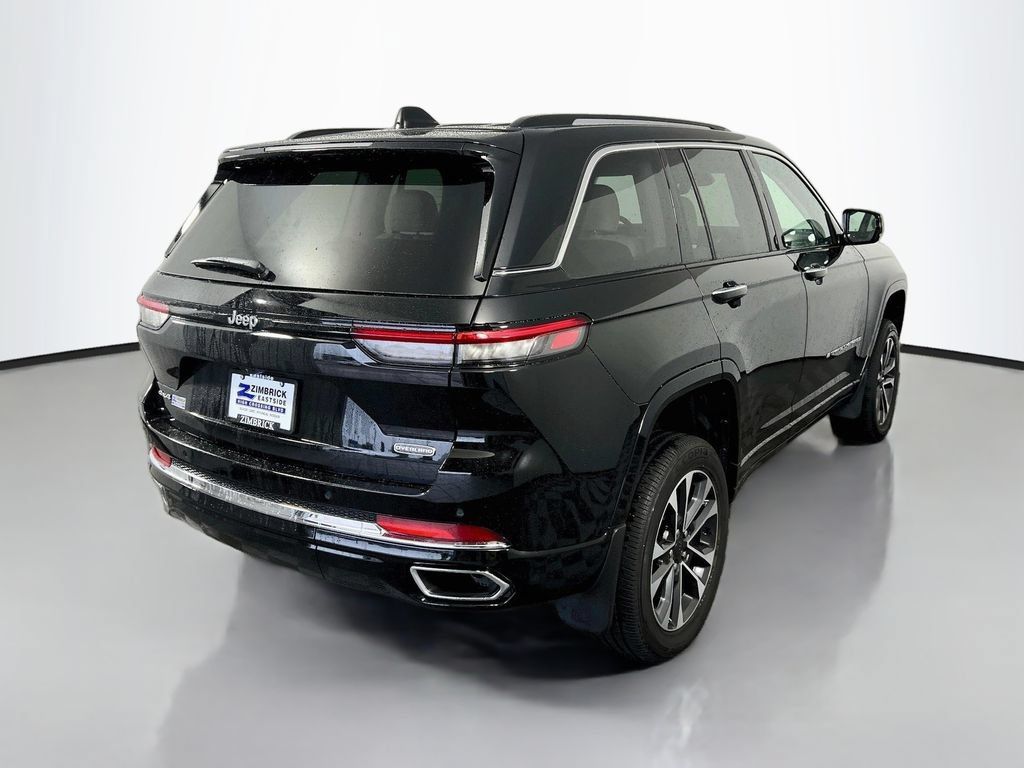 Used 2022 Jeep Grand Cherokee Overland AWD/4WD image 7