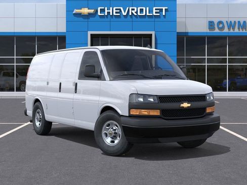 New 2025 Chevrolet Express 3500 w/ Driver Convenience Package image 8