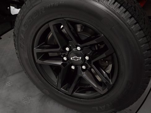 Used 2021 Chevrolet Silverado 1500 Custom Trail Boss w/ Safety Confidence Package image 12