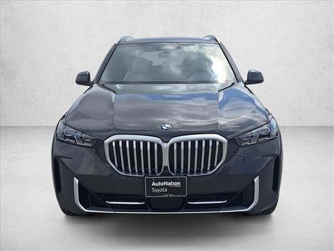 Used 2025 BMW X5 sDrive40i w/ Premium Package RWD image 2