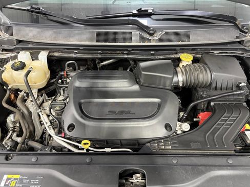 Used 2021 Chrysler Voyager Lxi image 31