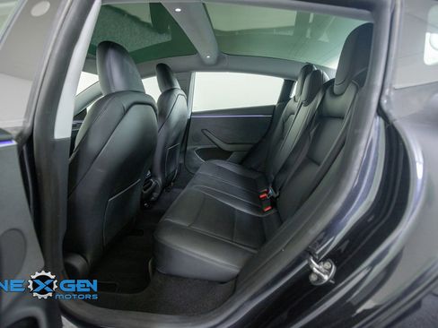 Used 2025 Tesla Model 3 Long Range AWD/4WD image 23