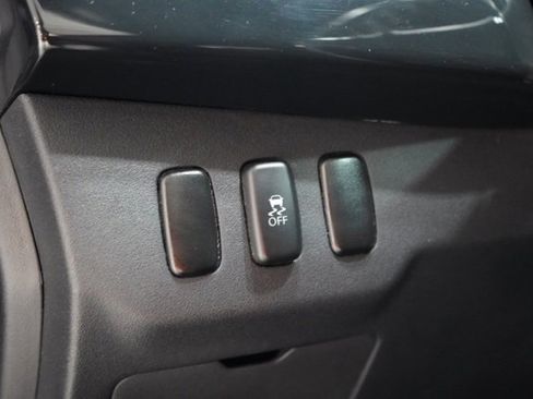 Used 2017 Mitsubishi Lancer ES image 19