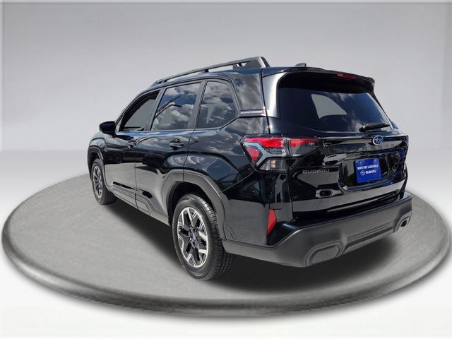 Used 2025 Subaru Forester Premium AWD/4WD image 16