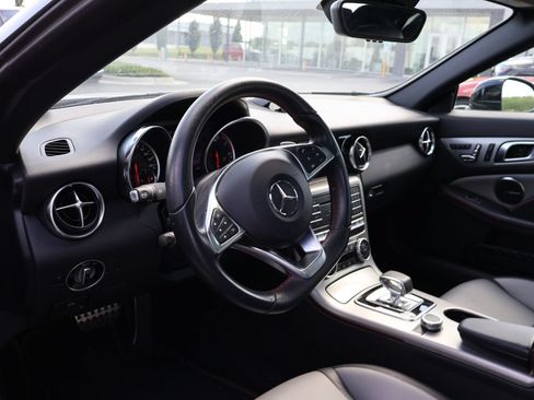 Used 2019 Mercedes-Benz SLC 43 AMG image 19