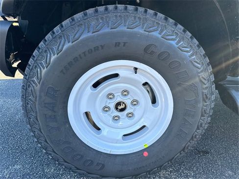 New 2025 Ford Bronco Heritage Edition image 15