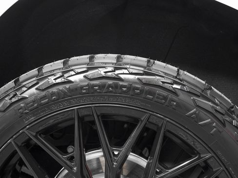 Used 2026 Cadillac Escalade Platinum Sport w/ LPO, Floor Liner Package image 39