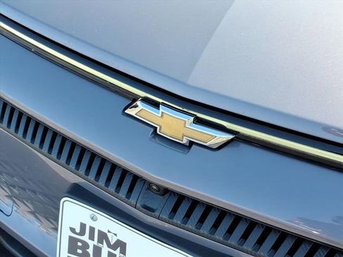 New 2026 Chevrolet Equinox EV LT image 18