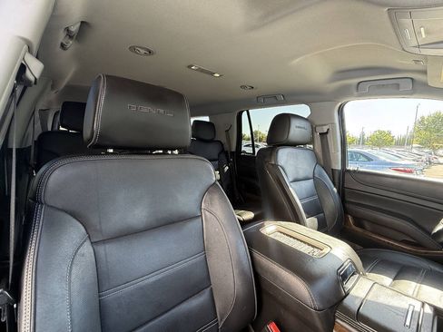 Used 2018 GMC Yukon Denali RWD image 24