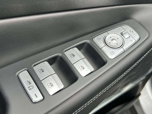 Used 2022 Hyundai Santa Fe Calligraphy AWD/4WD image 17