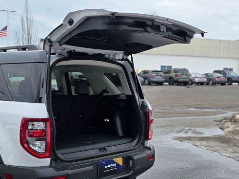 Used 2025 Ford Bronco Sport Badlands image 7