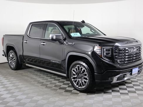 Used 2024 GMC Sierra 1500 Denali Ultimate image 4
