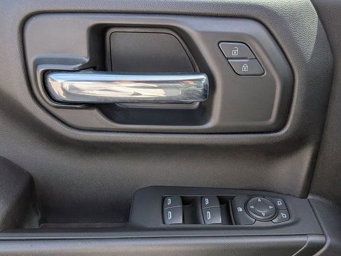 Used 2022 Chevrolet Silverado 1500 Custom image 19