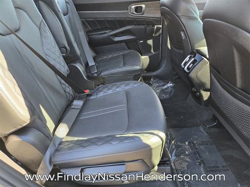 Used 2022 Kia Sorento SX Prestige image 17