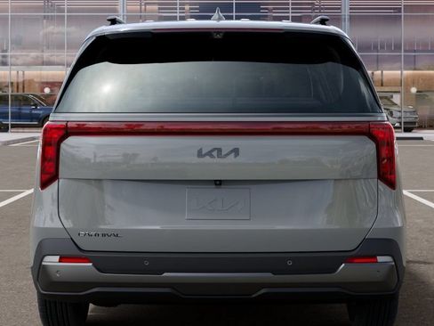 New 2027 Kia Carnival EX FWD image 13