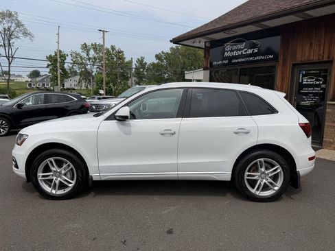 Used 2015 Audi Q5 2.0T Premium Plus w/ Technology Package AWD/4WD image 2