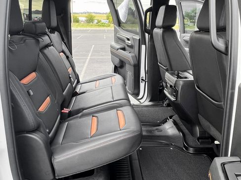 Used 2024 GMC Sierra 1500 AT4 image 20