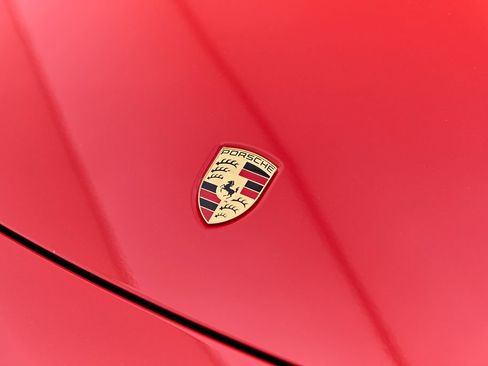 Used 2020 Porsche 911 Carrera 4S AWD/4WD image 20