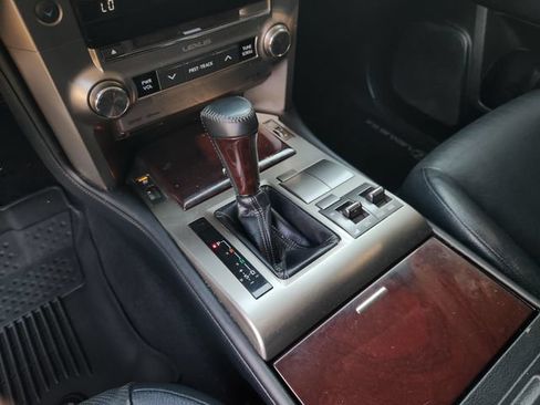 Used 2018 Lexus GX 460 Premium w/ Premium Package AWD/4WD image 22