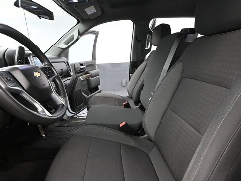 Used 2022 Chevrolet Silverado 2500 LT image 41