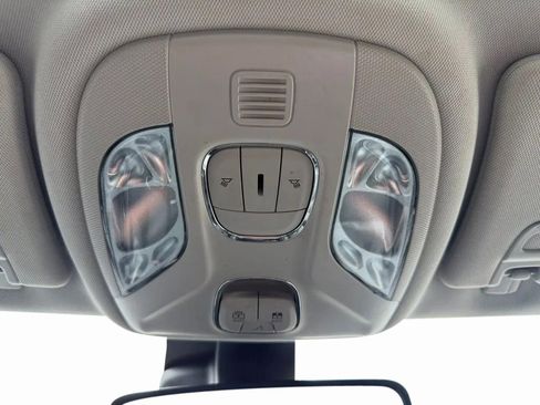 Used 2022 Jeep Compass Latitude w/ Sun and Sound Group image 12