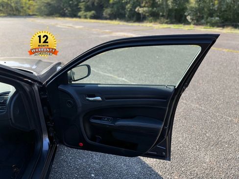 Used 2014 Chrysler 300 S image 68