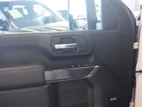 Used 2020 GMC Sierra 2500 AT4 w/ AT4 Premium Package AWD/4WD image 20