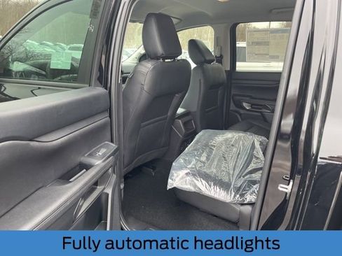 New 2025 Ford Ranger Lariat w/ FX4 Off-Road Package image 25