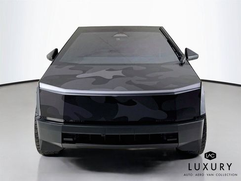 Used 2024 Tesla Cybertruck Cyberbeast AWD/4WD image 9