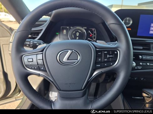 Certified 2025 Lexus ES 300h w/ Premium Package image 24