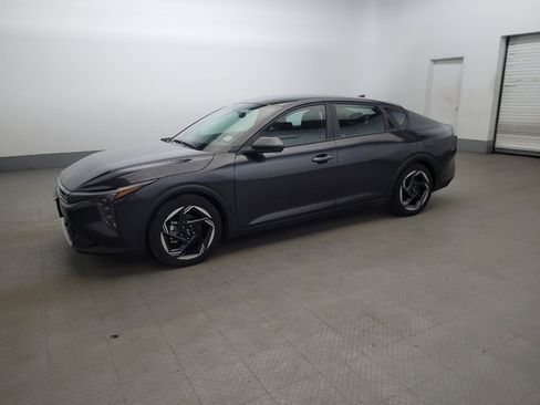 Used 2025 Kia K4 EX image 2