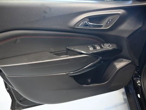 New 2026 Chevrolet Trax RS w/ Sunroof Package FWD image 26