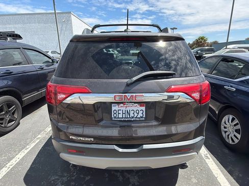 Used 2018 GMC Acadia SLT FWD image 6