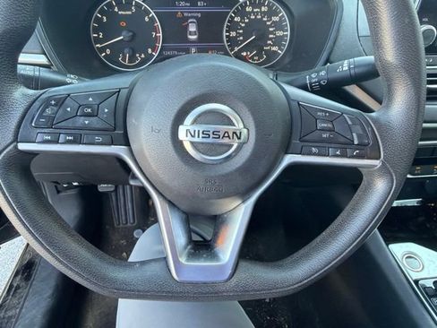 Used 2021 Nissan Altima 2.5 SV FWD image 11