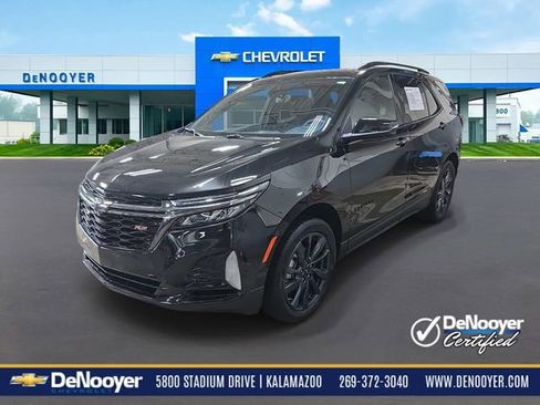 Used 2023 Chevrolet Equinox RS image 1