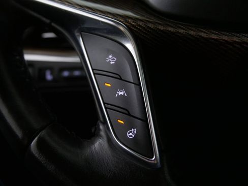 Used 2019 Cadillac XT5 Platinum image 25