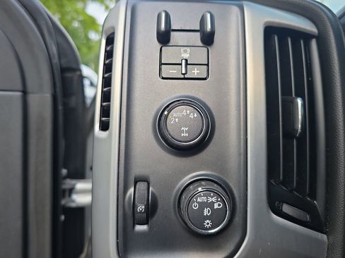 Used 2018 GMC Sierra 1500 SLT AWD/4WD image 28