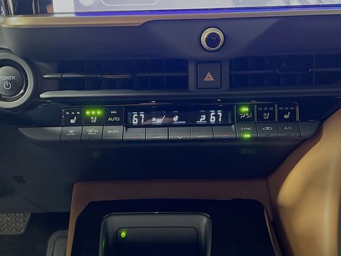 Used 2026 Toyota Crown Limited image 26