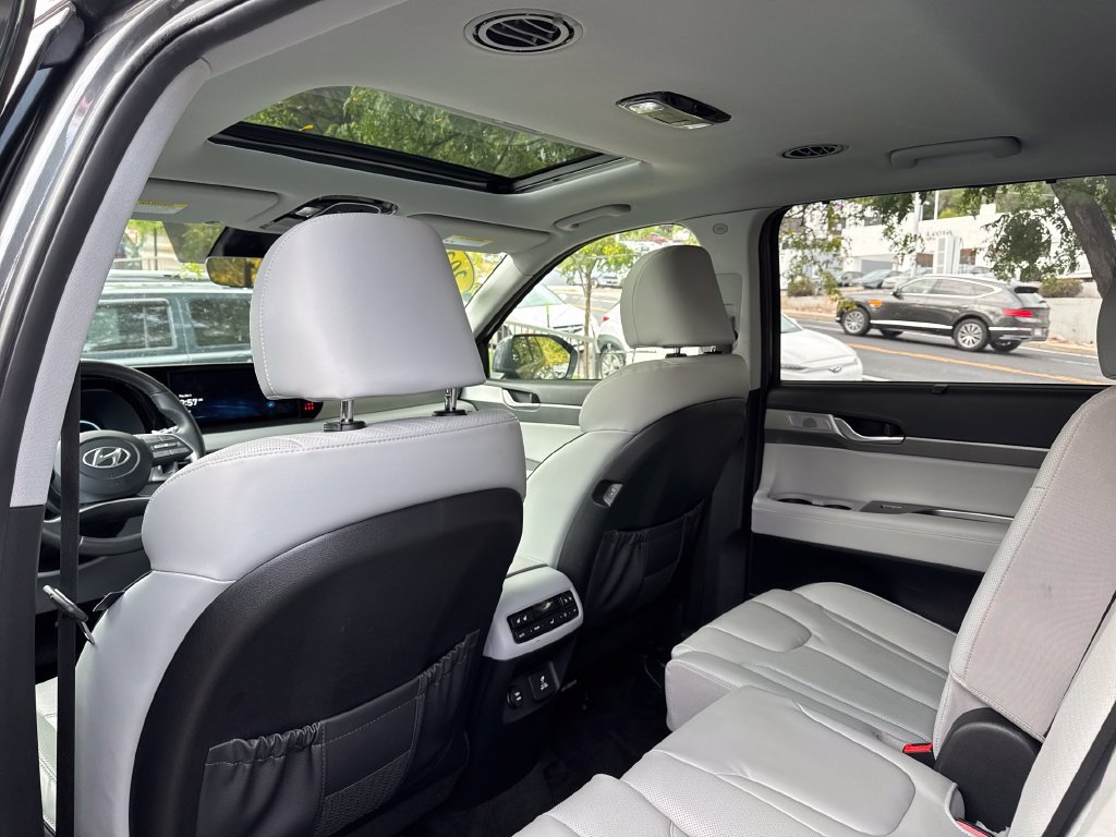Used 2023 Hyundai Palisade SEL AWD/4WD image 25