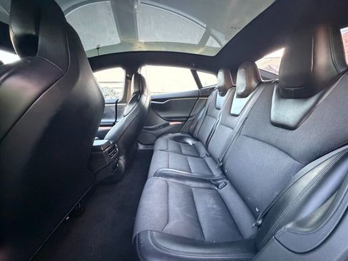 Used 2018 Tesla Model S 75D AWD/4WD image 34