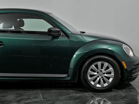 Used 2018 Volkswagen Beetle 2.0T S image 12