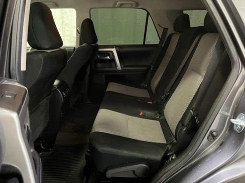 Certified 2019 Toyota 4Runner SR5 AWD/4WD image 11