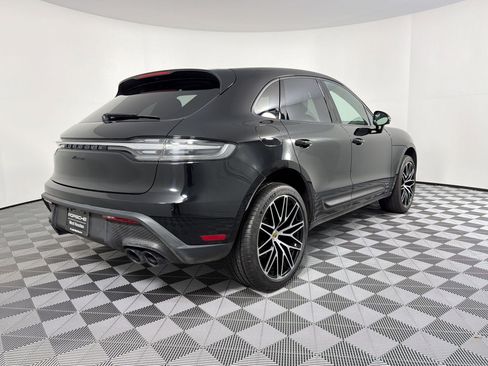 Certified 2023 Porsche Macan AWD/4WD image 9