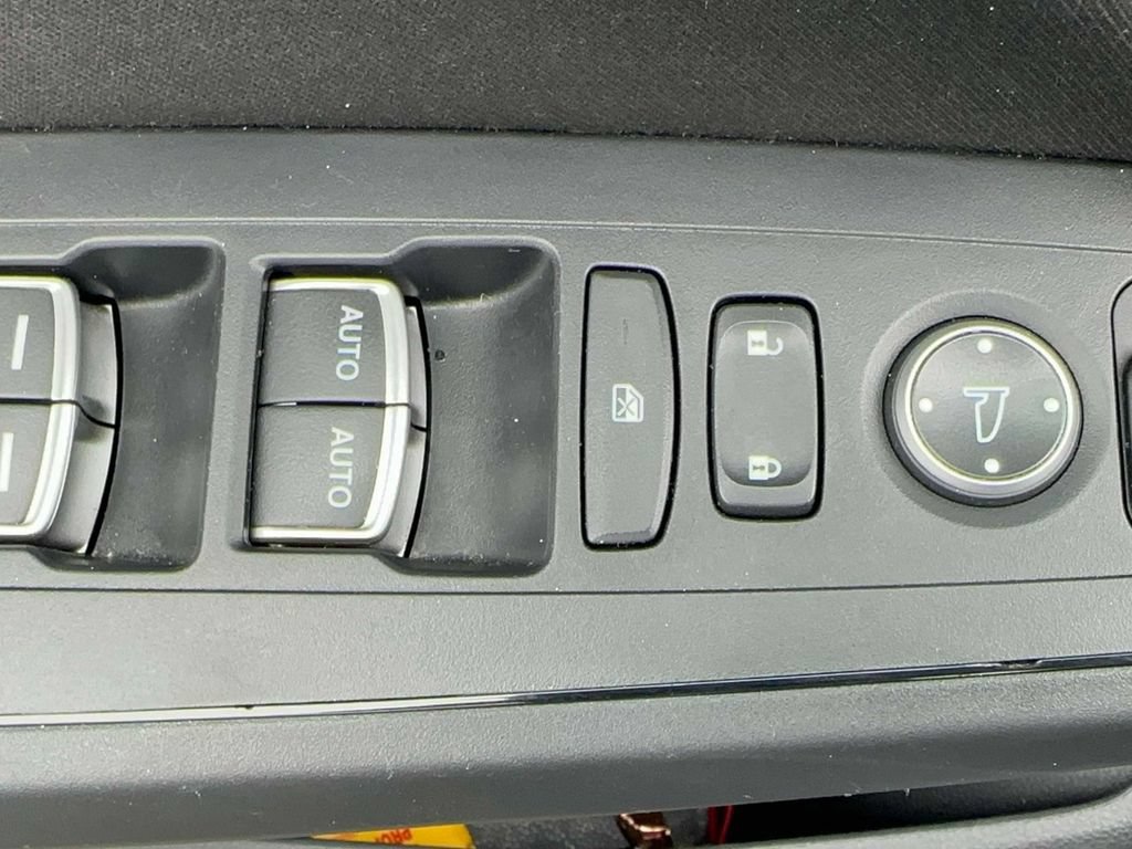 Used 2023 Honda Civic LX image 12
