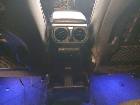 Used 2021 Jeep Gladiator Mojave image 32